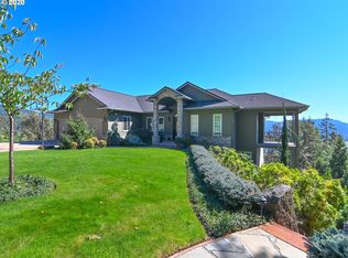 35896 Ellington Dr, Springfield, OR 97478