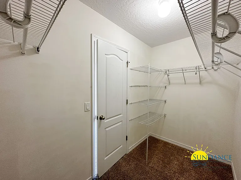 1588 Venice Ave — Photo 27