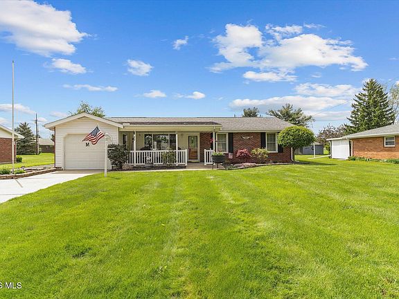 2nd image of 213 Beechwood Dr
