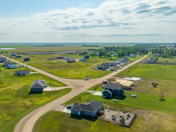 607 Lorraine Way, Colfax, ND 58018