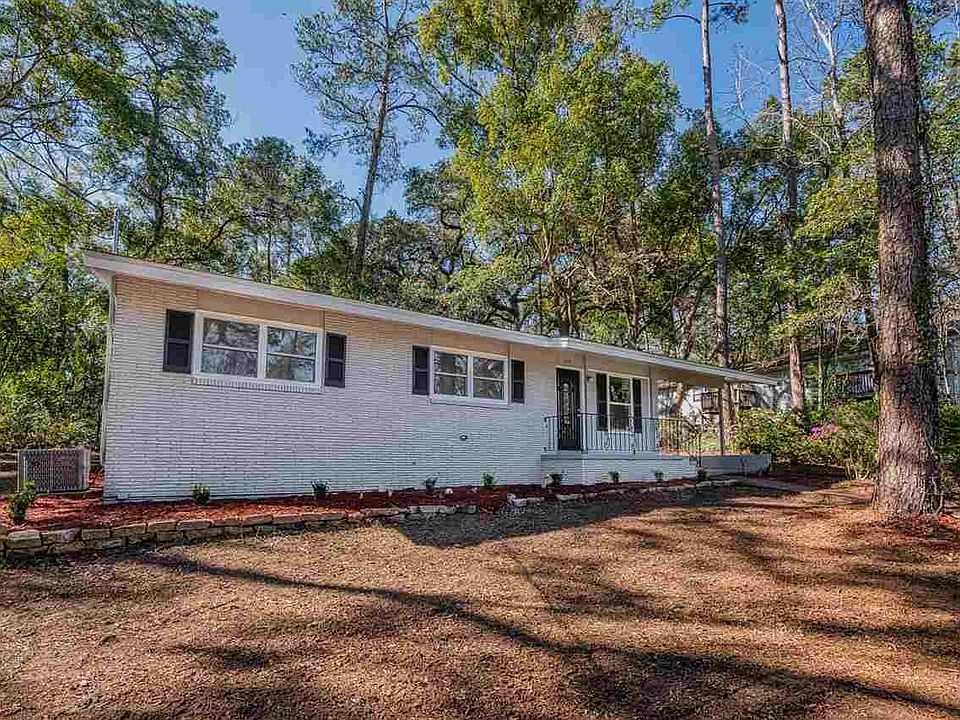 1st image of 2114 Golf Terrace Dr