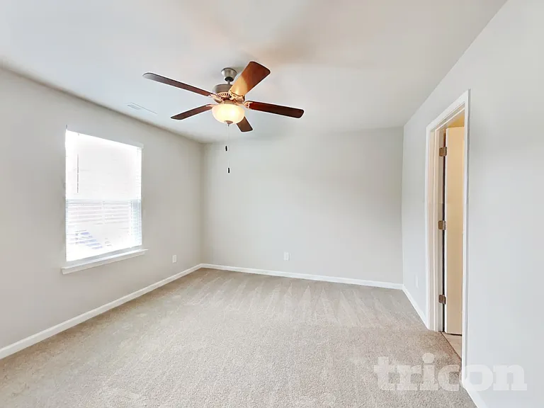 131 Hickory Station Ln — Photo 7