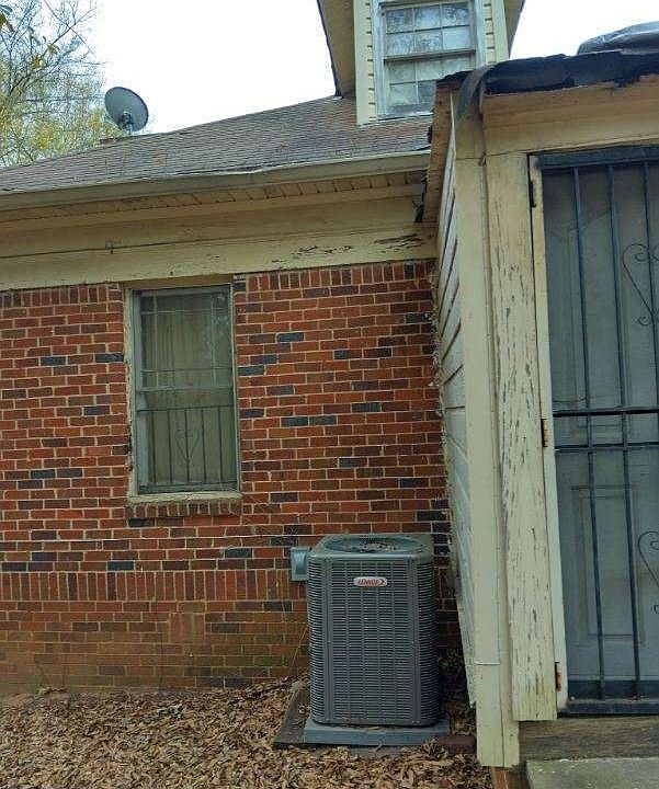 1st image of 222 Madison Ave