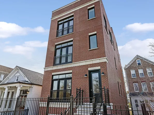 1815 W 19th St #2, Chicago, IL 60608