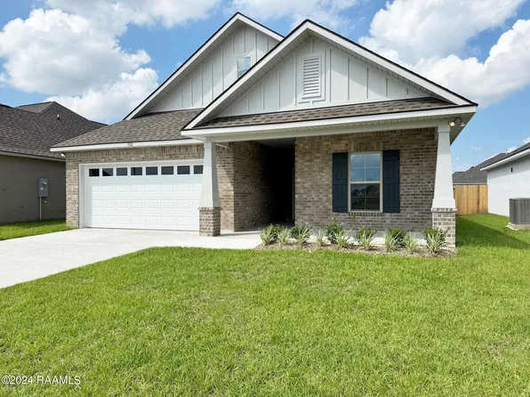 102 Lotus St, Broussard, LA 70518