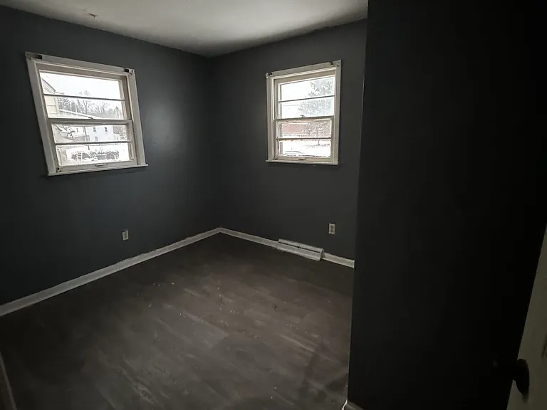 577 E Florida Ave — Photo 13