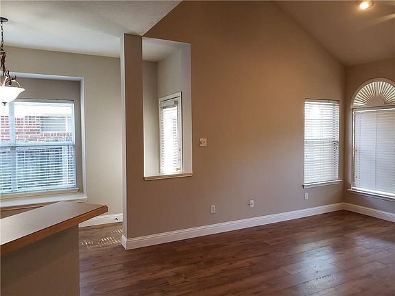 3rd image of 3400 Wind Flower Ln