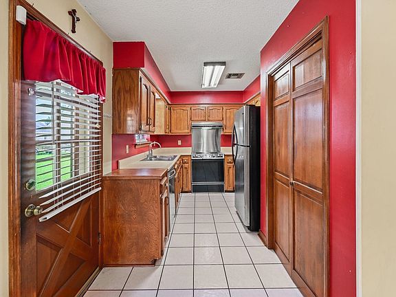 5th image of 21274 Ranson Ln