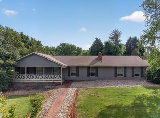 414 Holly Hills Dr, Altavista, VA 24517