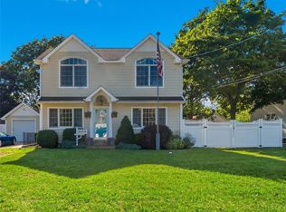 1228 Hyman Avenue, Bay Shore, NY 11706