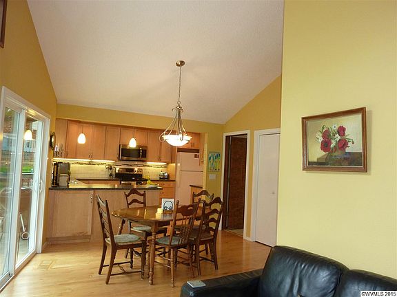 4th image of 4227 NW Elmwood Dr