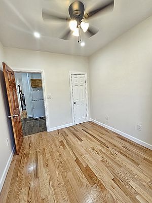4th image of 3255 Steinway St APT 4D