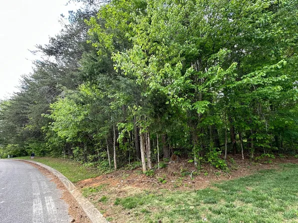 5512 Barrington Country Cir, Ooltewah, TN 37363