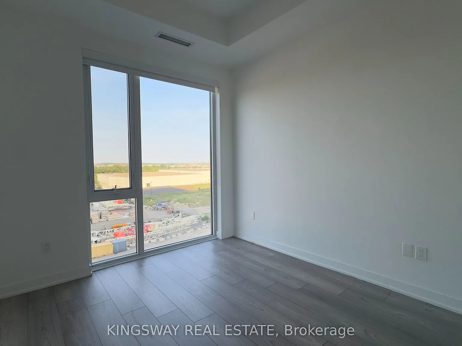 2 bed, $2,275 — Photo 4