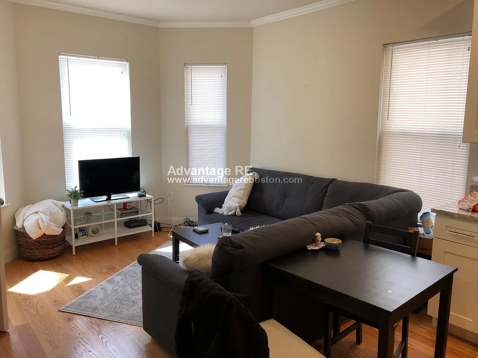 3 bed, 1.5 bath, $3,900 — Photo 4