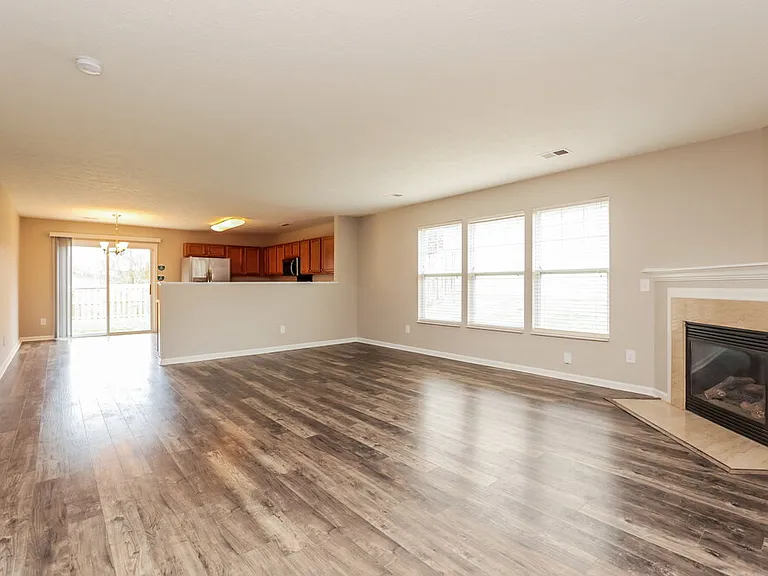 924 Grand Oak Dr — Photo 5