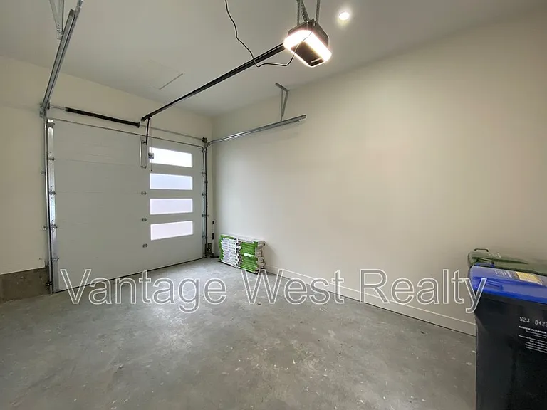 867 Morrison Ave #4 — Photo 40