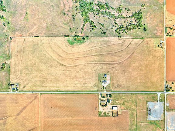 3rd image of 8 Highway 92