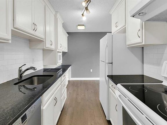 3rd image of 1602 S 11th Ave SW #210