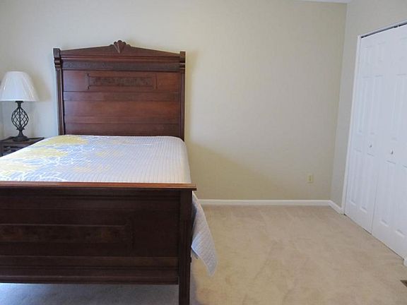 4th image of 4 Apple Blossom Ln