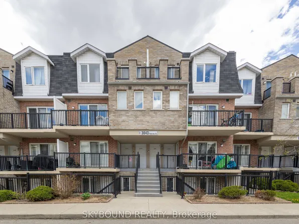 3043 Finch Ave W #2033, Toronto, ON M9M 0A4