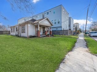 2212 Holman St, Houston, TX 77004