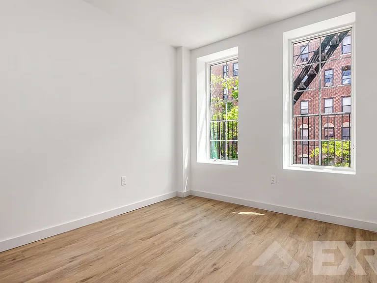 1691 Carroll St #1F — Photo 4