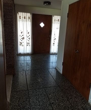4th image of 2643 Minnetonka St