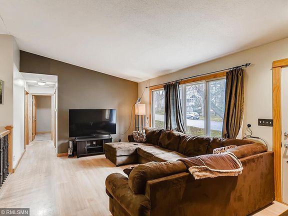 3rd image of 1881 Leann Dr