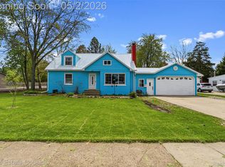 824 E King St, Owosso, MI 48867