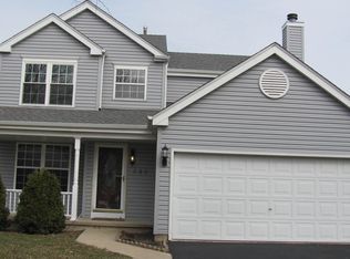 650 Nichole Ln, Geneva, IL 60134