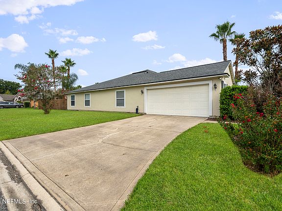 5th image of 13744 VICTORIA LAKES Drive