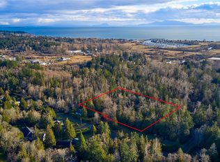 230 Iris Boulevard, Point Roberts, WA 98281