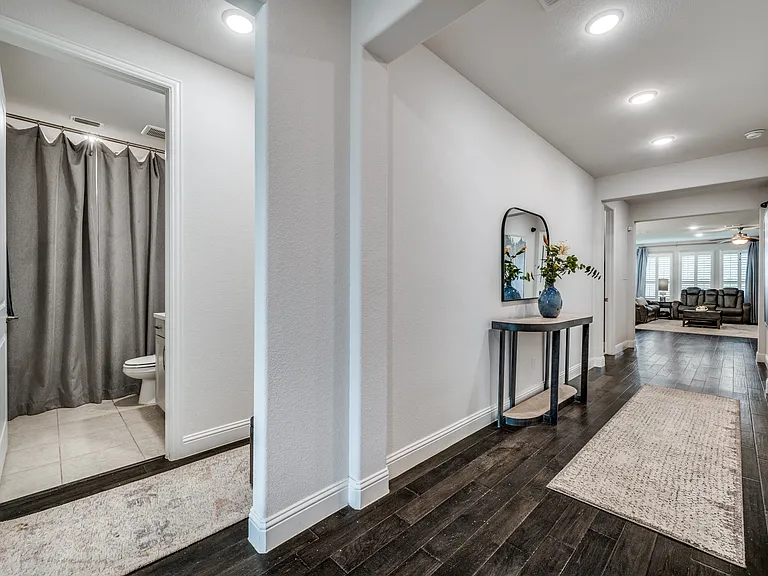 3005 Barefoot Ln — Photo 2