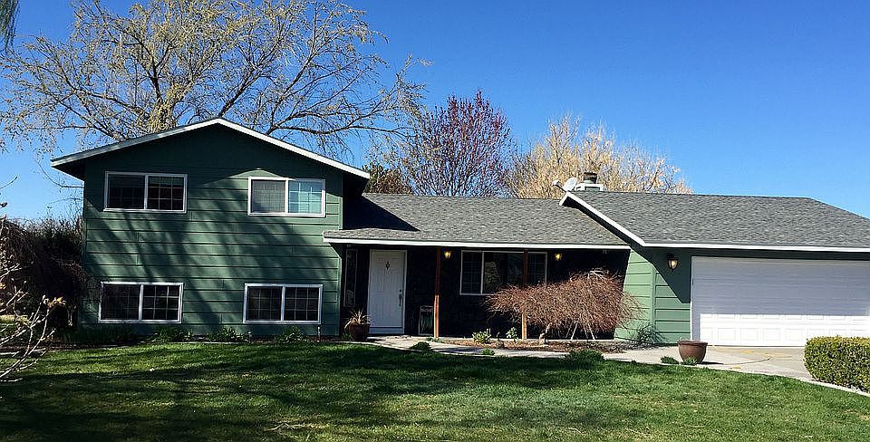1st image of 2160 S Underwood Ct