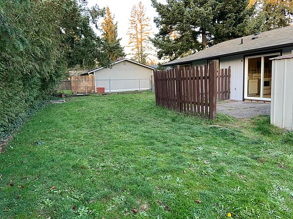 3rd image of 17016 19th Ave E