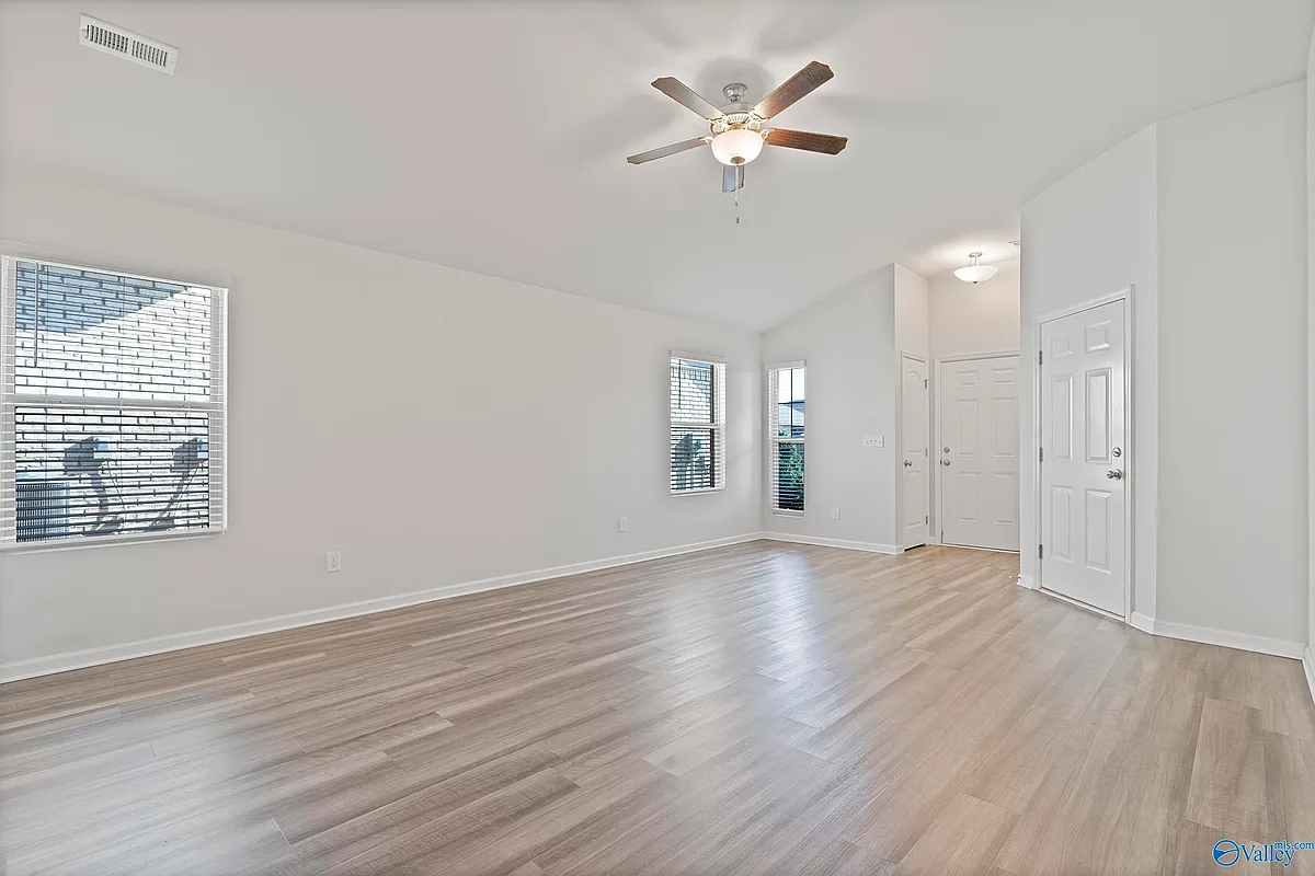 Building Photo - 156 Tybee Dr