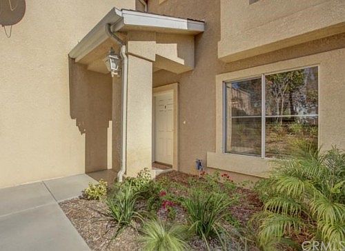 4th image of 1041 Harbor Village Dr