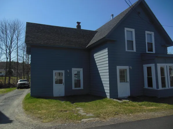 8 Crest St, Barre, VT 05641