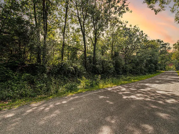 8121 Bowens Mill Rd, Middleville, MI 49333