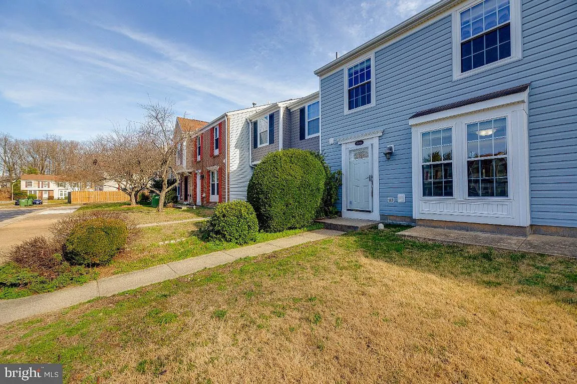 2 bed, 2.5 bath, 1126 sqft, $2,550 — Photo 3
