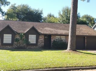 5619 Winding Way Dr, Houston, TX 77091