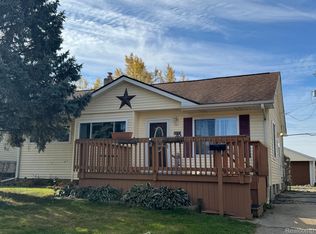 4110 Red Arrow Rd, Flint, MI 48507