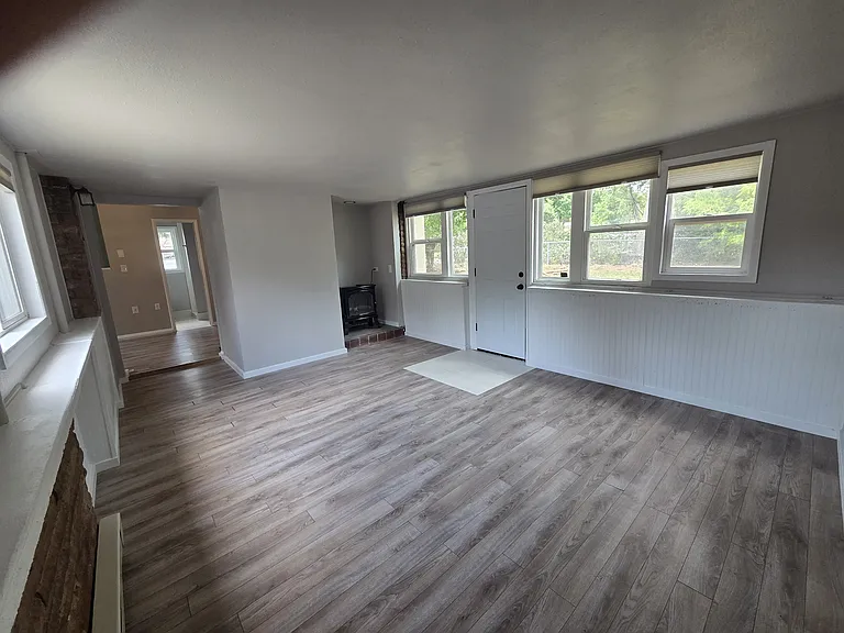 2215 1/2 W Mulberry St — Photo 13