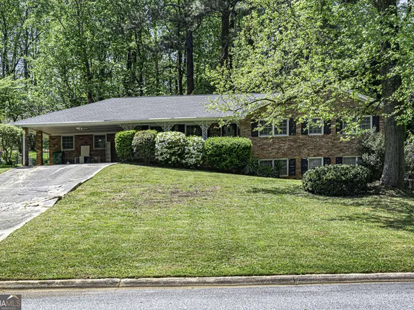 1904 Cameo Ct, Tucker, GA 30084