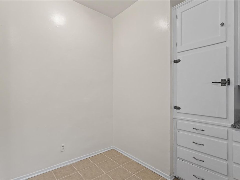 1st image of 5188 Pickford St #2
