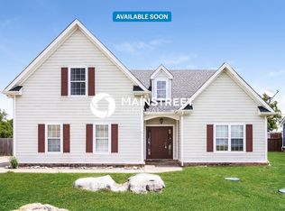 1013 Matheus Dr, Murfreesboro, TN 37128