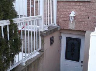 176 Lisgar St W #BASEMENT, Toronto, ON M6J3G3