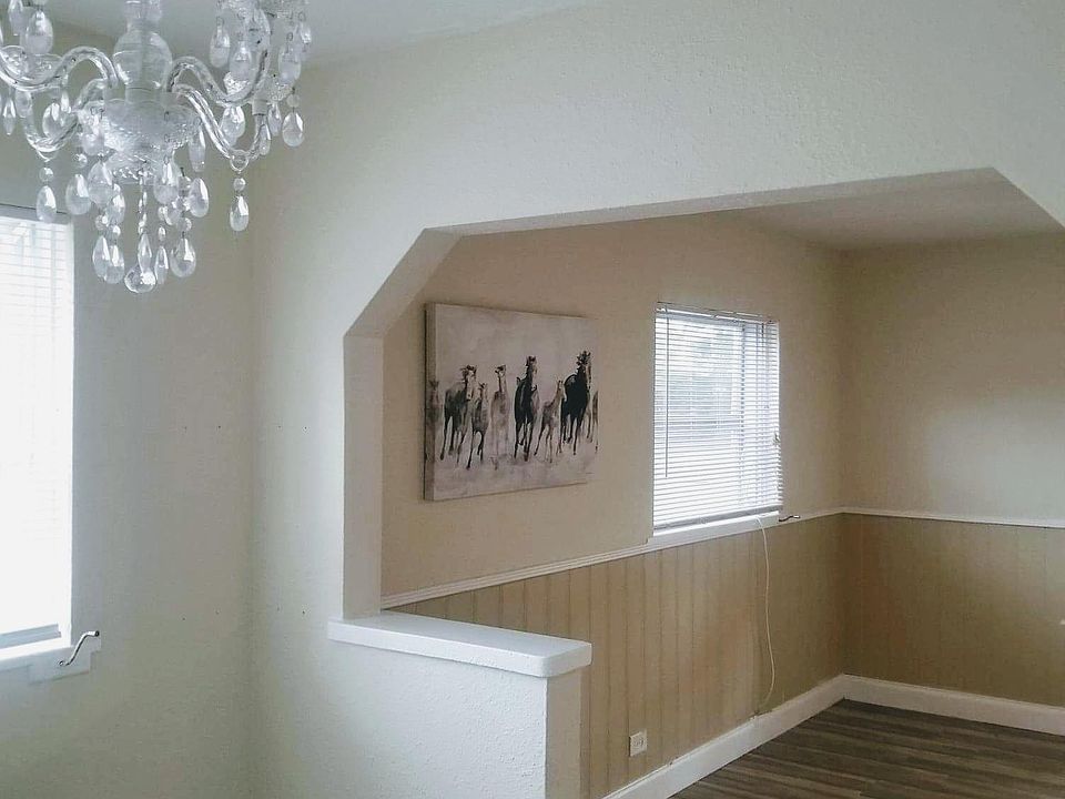 1st image of 515 NE 17th Ave APT 1