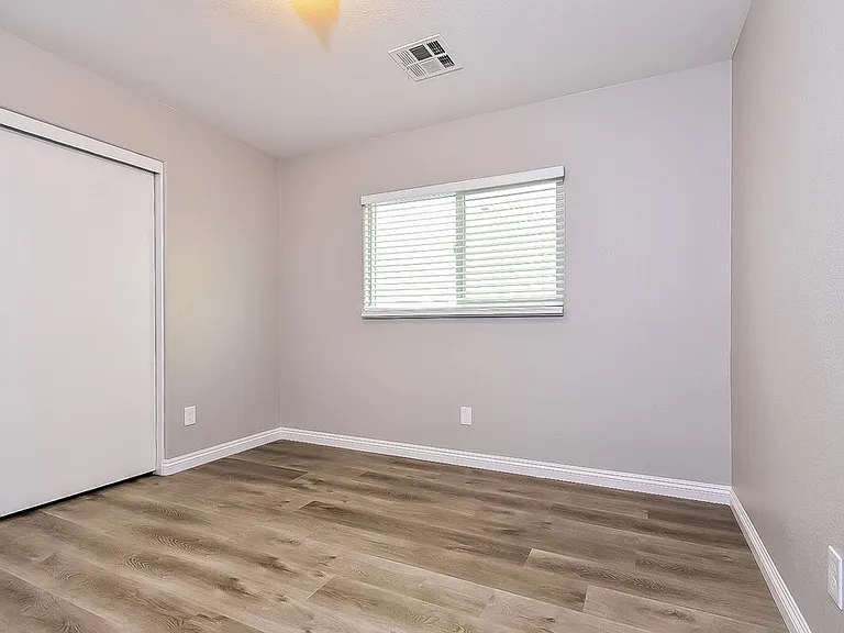 4913 Shady Rim Ct — Photo 17